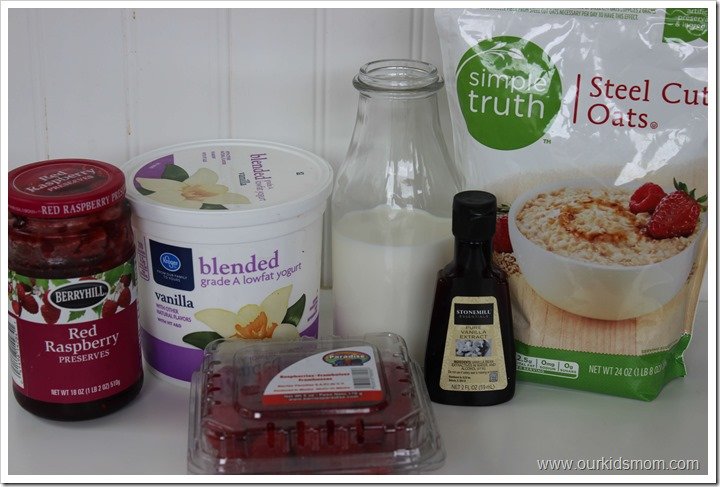 Raspberry Vanilla Overnight Oats Recipe