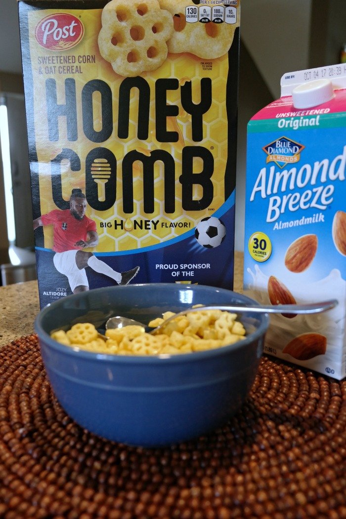 Kids Enjoying Honeycomb