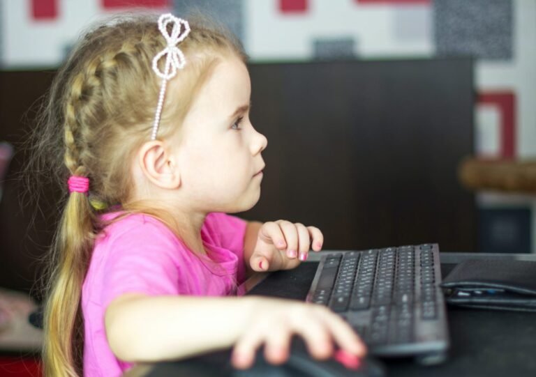 5 Ways to Safeguard Your Child Online